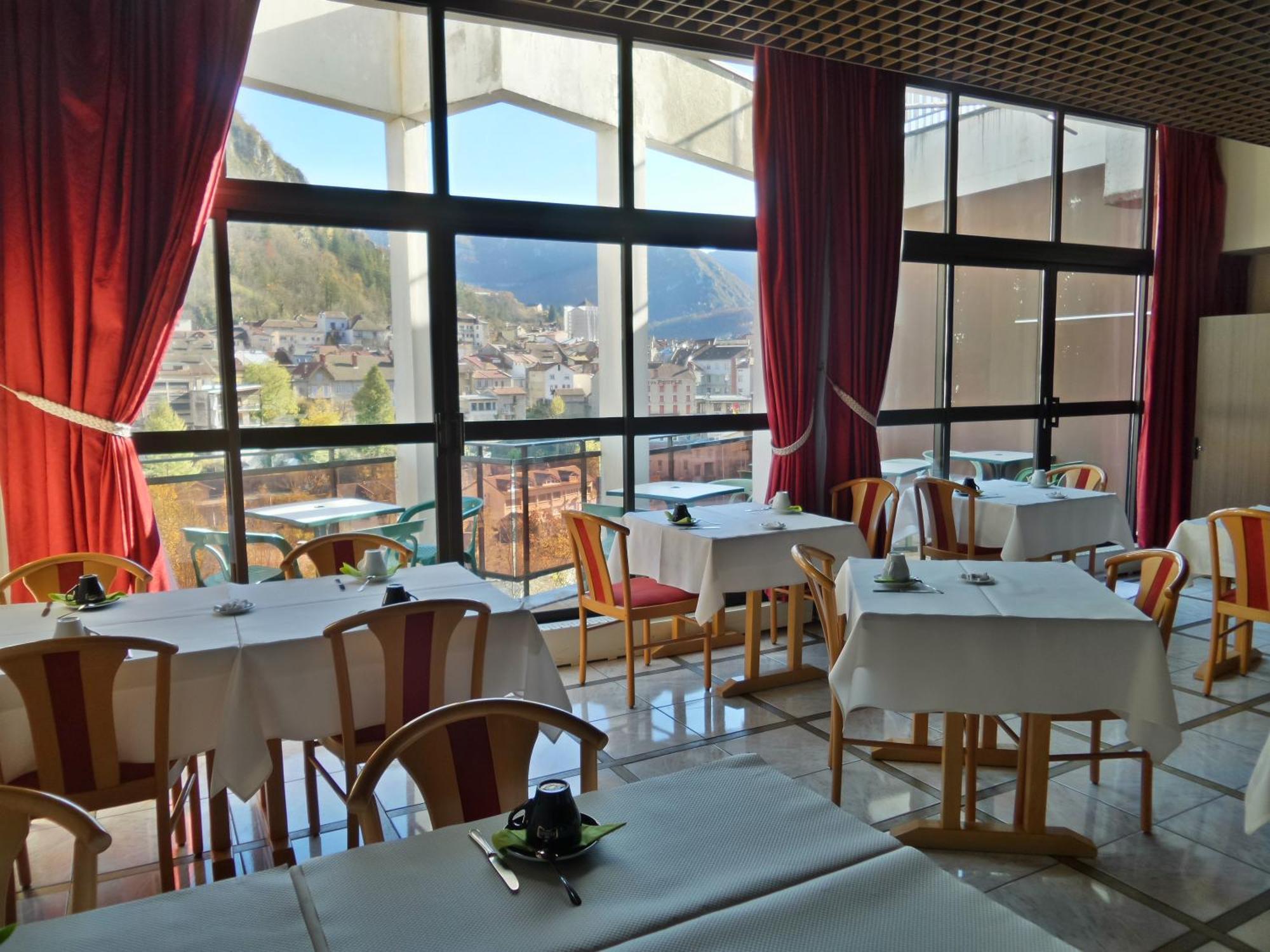 Jura Hotel Restaurant Le Panoramic سان-كلود المظهر الخارجي الصورة